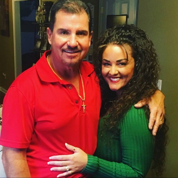 Meet your Posher, Jo Michele - Picture 4 of 4